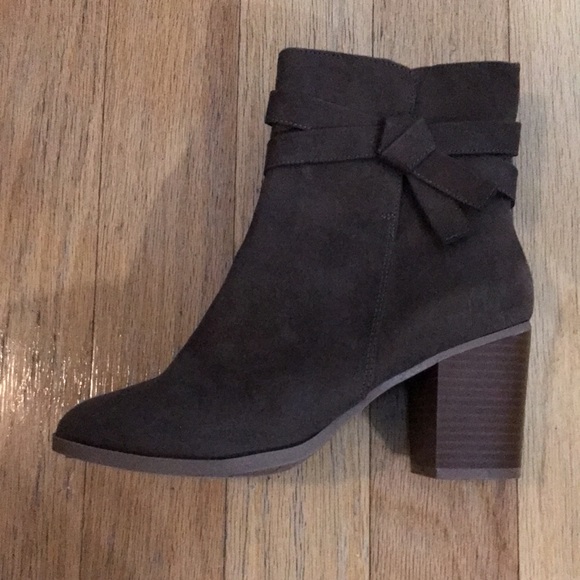 American Eagle Ankle Boots - Picture 6 of 11